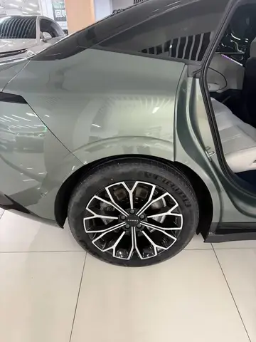 ZEEKR 007 REAR-WHEEL 2025