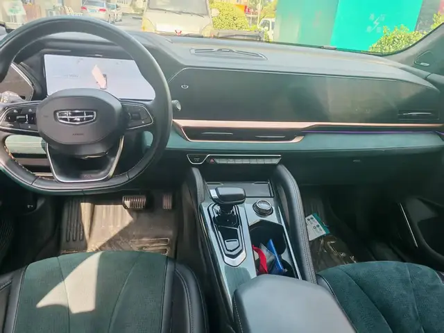 GEELY MONJARO 2022
