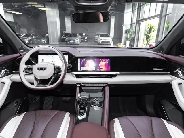 GEELY MONAJRO 2022