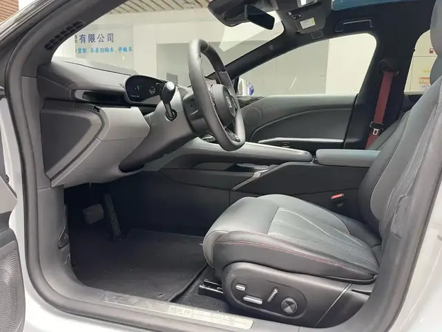 ZEEKR 007 KWH 007 GT 75 KWH 2025