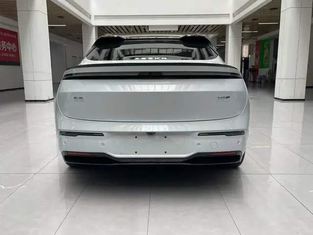 ZEEKR 007 KWH 007 GT 75 KWH 2025