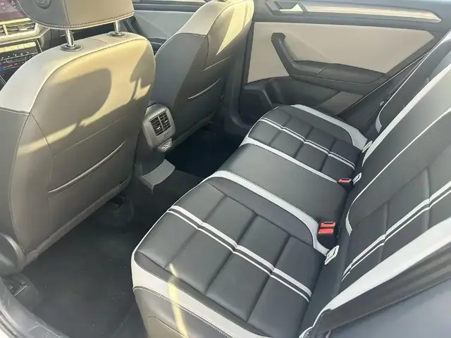 VOLKSWAGEN T-ROC STARLIGHT T-ROC 300TSI DSG STARLIGHT 2023