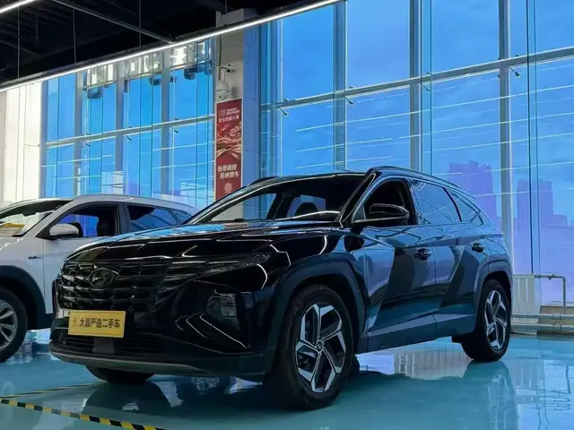 HYUNDAI TUCSON PREMIUM 2023