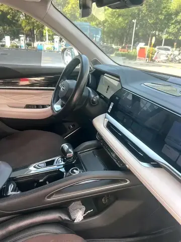 GEELY MONAJRO 2023