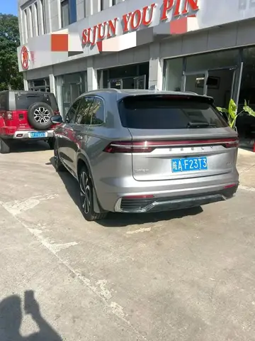 GEELY MONAJRO 2023
