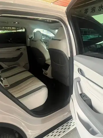 GEELY MONAJRO 2023