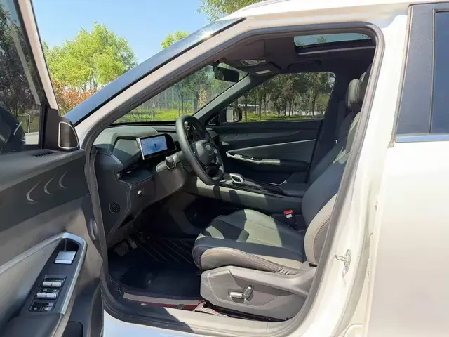 GEELY BOYUE COOL 2023