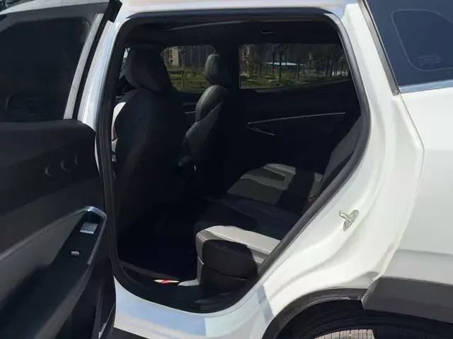 GEELY BOYUE COOL 2023
