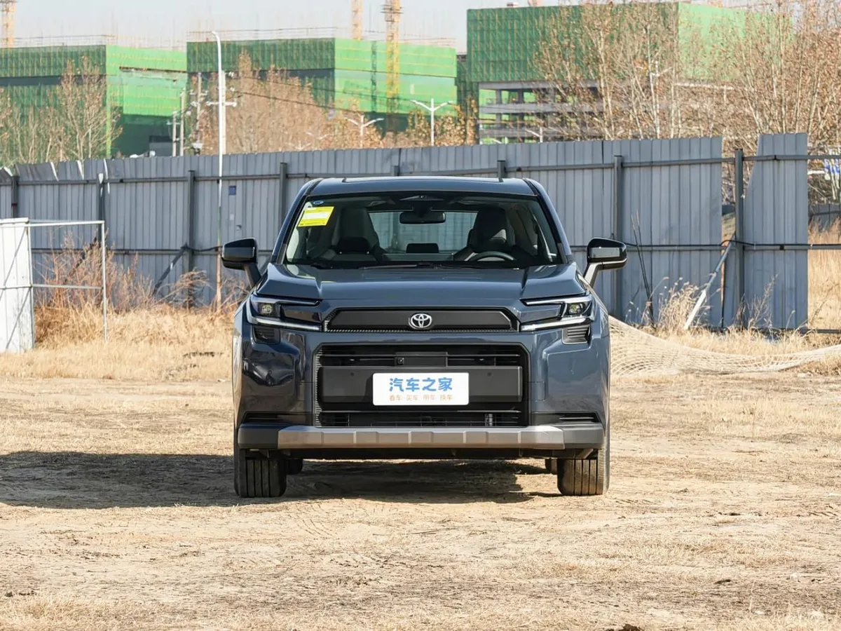 TOYOTA RAV 2026