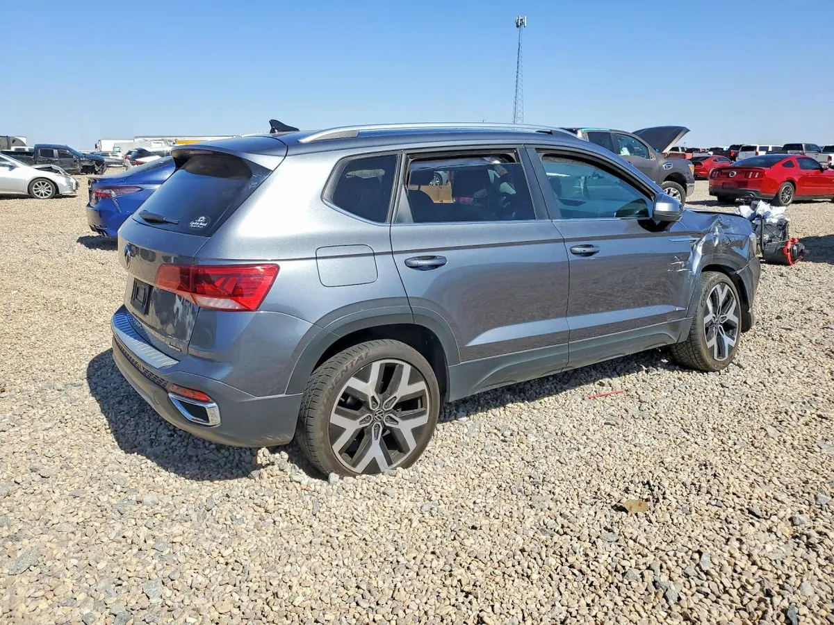 VOLKSWAGEN TAOS SEL 2022