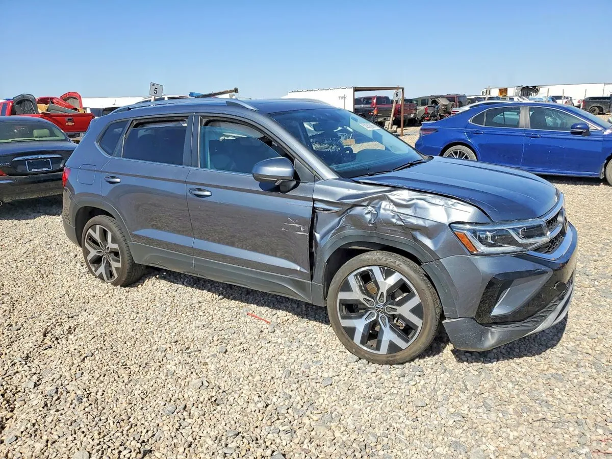 VOLKSWAGEN TAOS SEL 2022