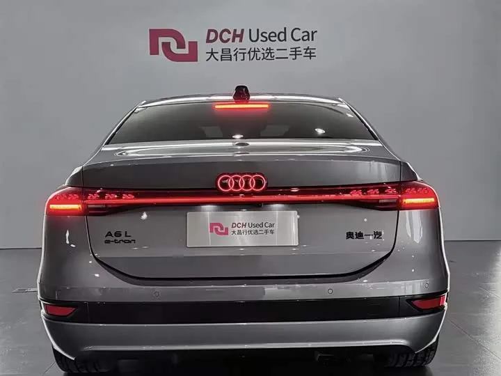 AUDI A6L E-TRON 2025