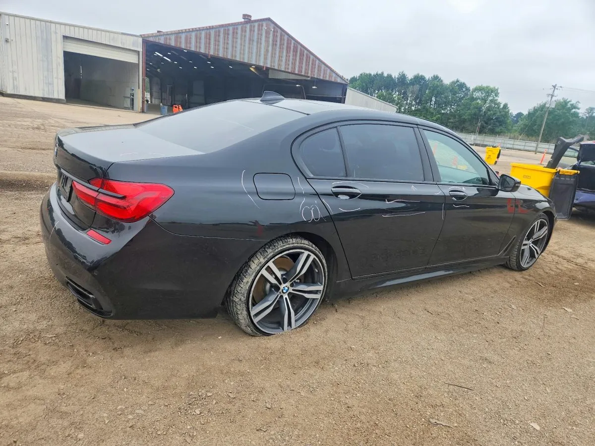 BMW 7 SERIES 2018