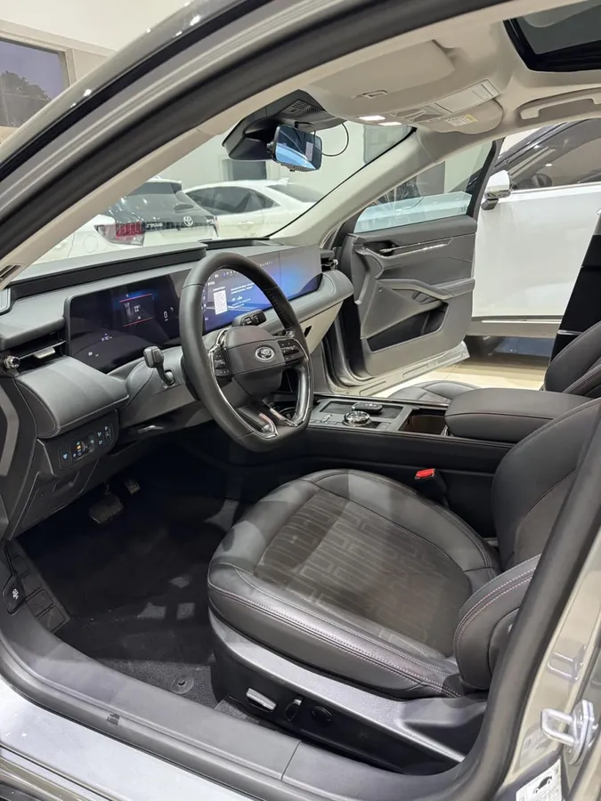 FORD MONDEO 2023