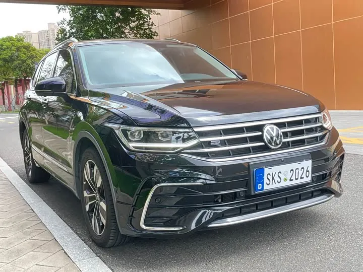VOLKSWAGEN TIGUAN L 2023