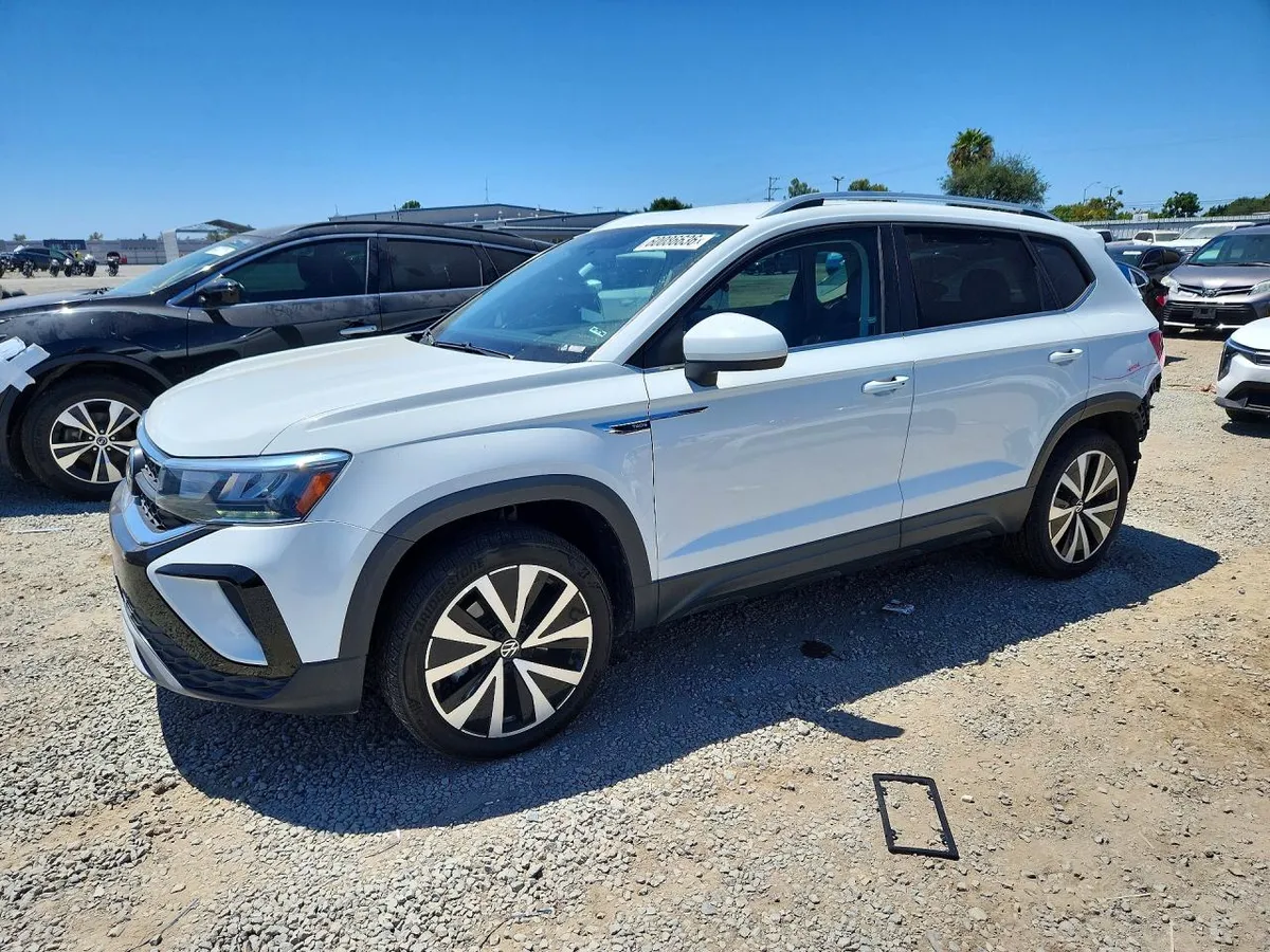 VOLKSWAGEN TAOS SE 2022