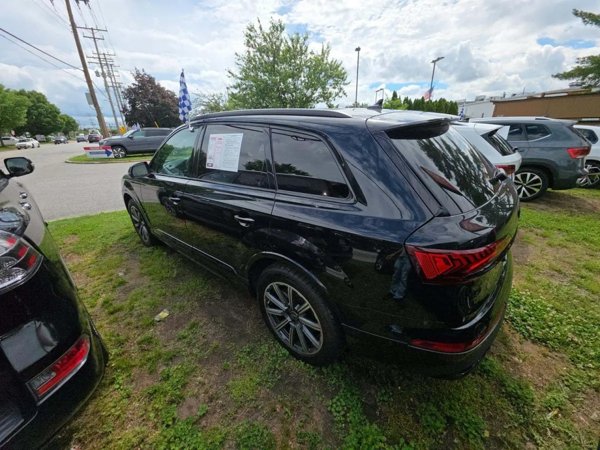 AUDI Q7 2023