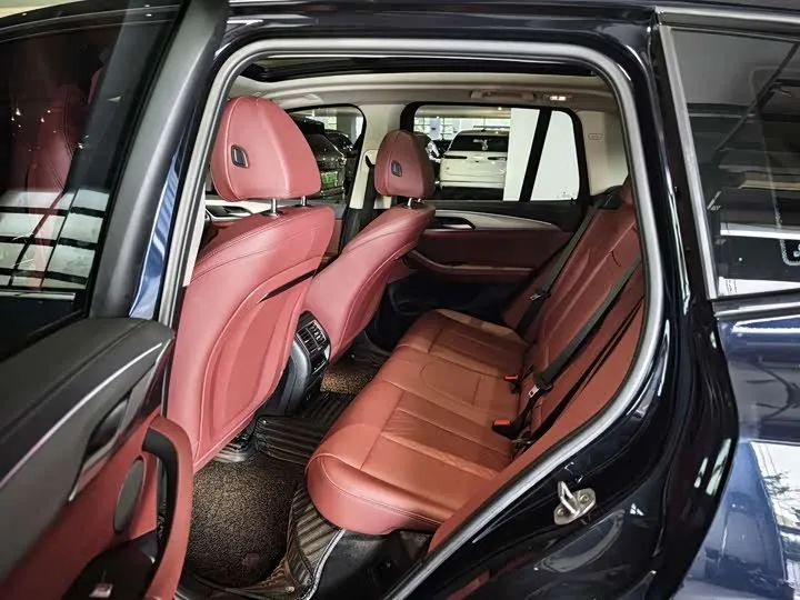 BMW IX3 2022