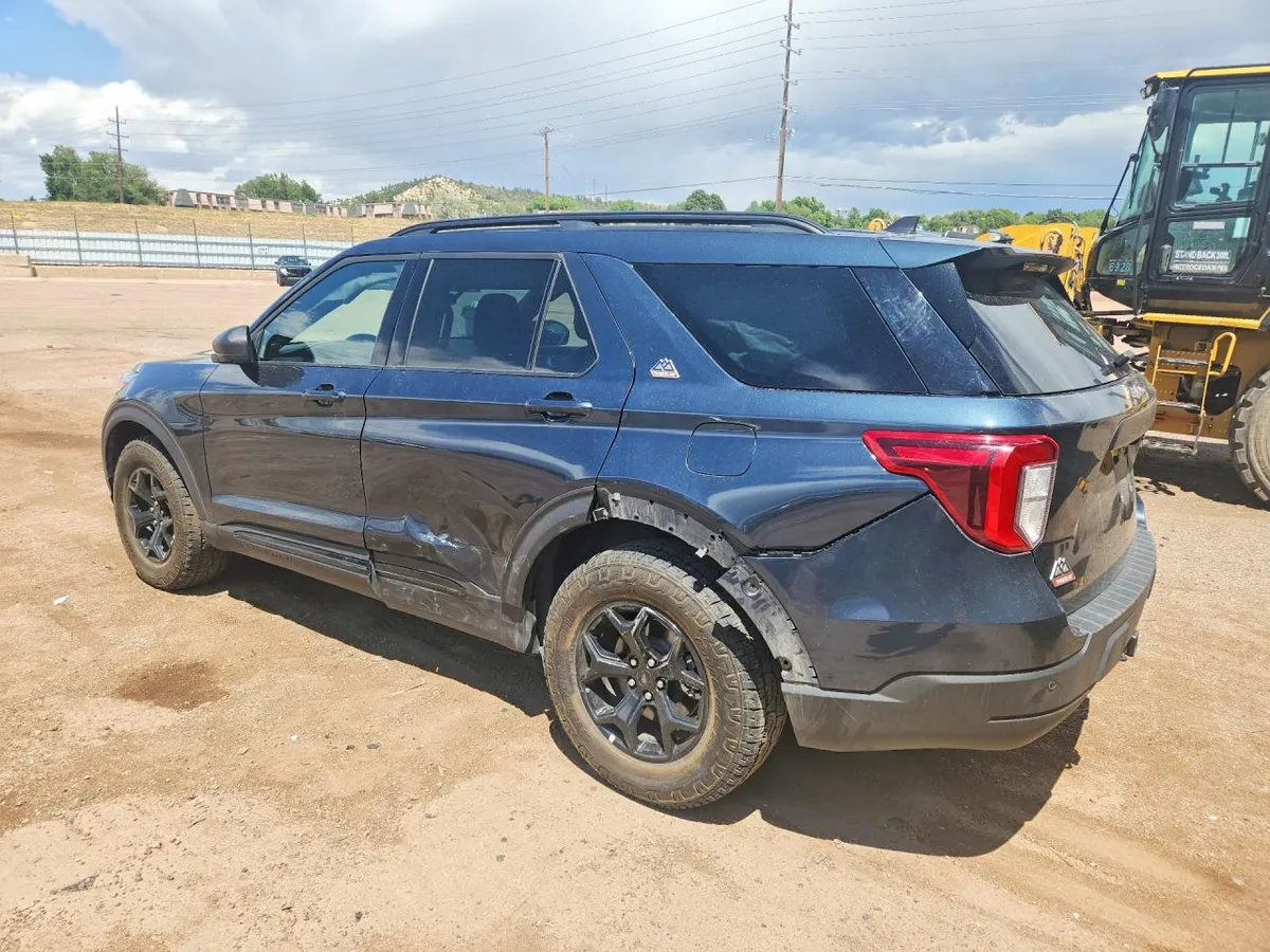 FORD EXPLORER TIMBERLINE 2023