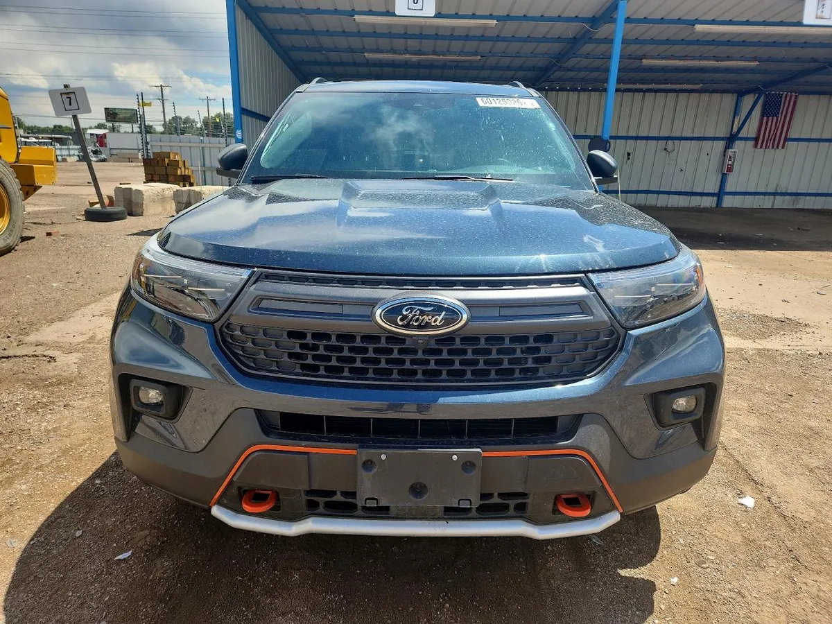 FORD EXPLORER TIMBERLINE 2023
