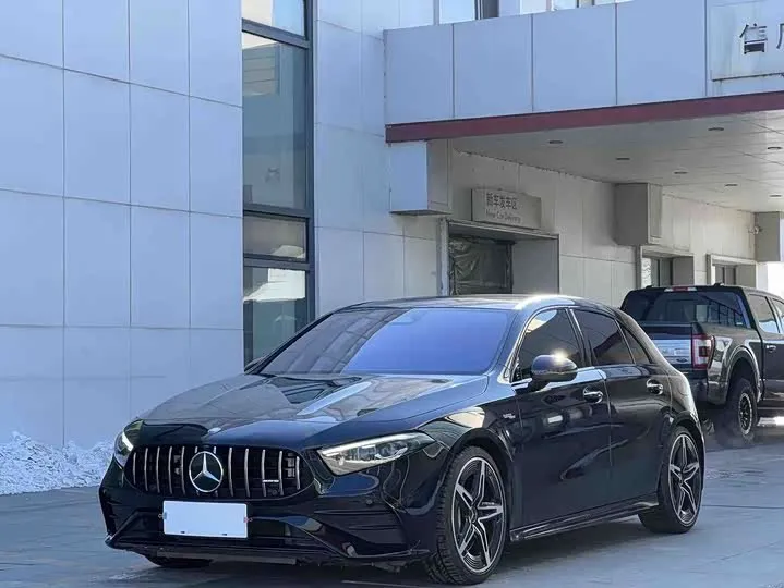 MERCEDES-BENZ A-CLASS AMG 2023