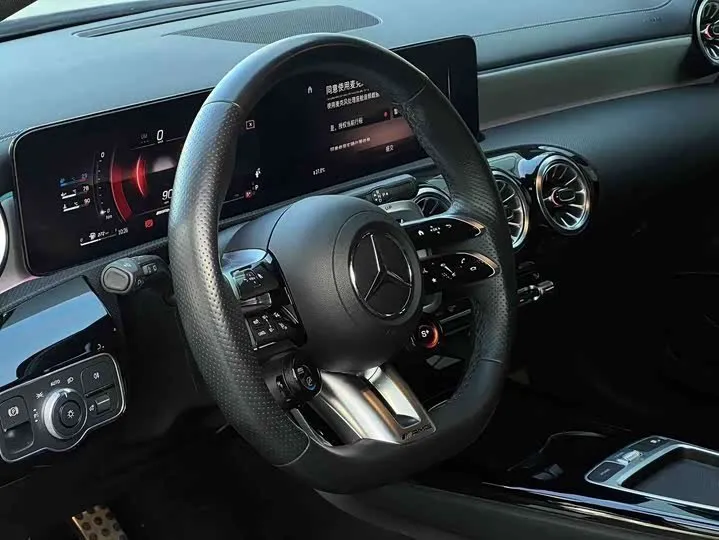MERCEDES-BENZ A-CLASS AMG 2023