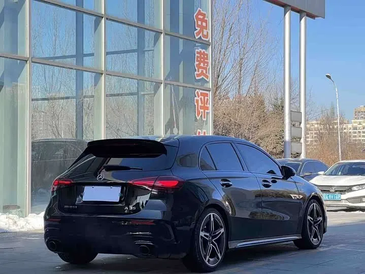 MERCEDES-BENZ A-CLASS AMG 2023