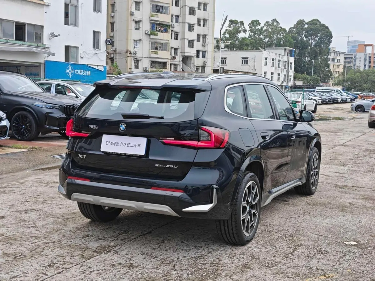 BMW X1 2025