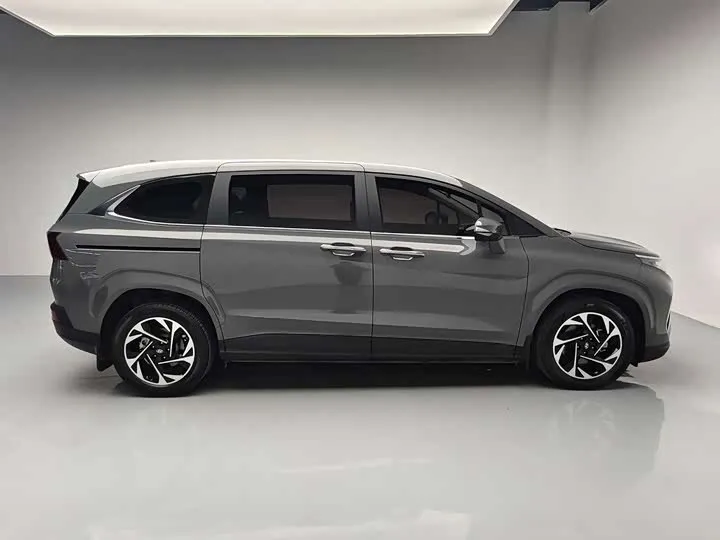 HYUNDAI CUSTO 2022