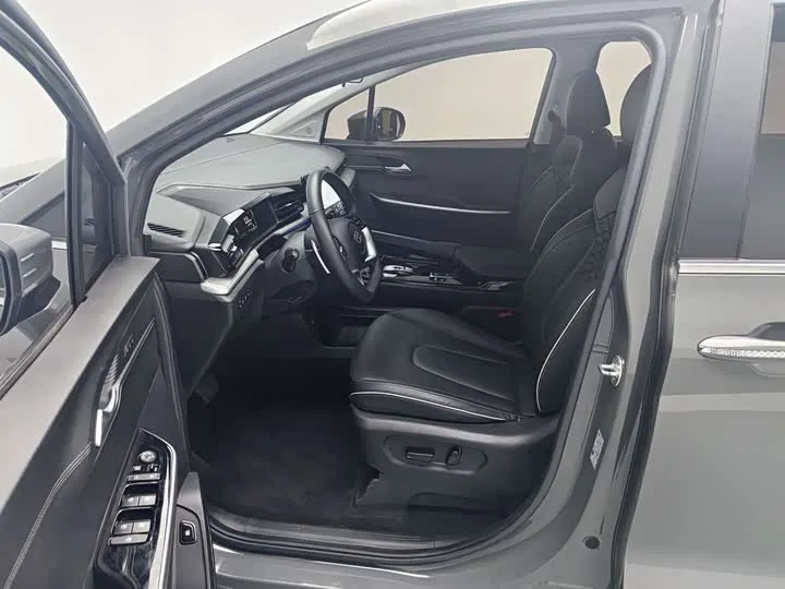 HYUNDAI CUSTO 2022