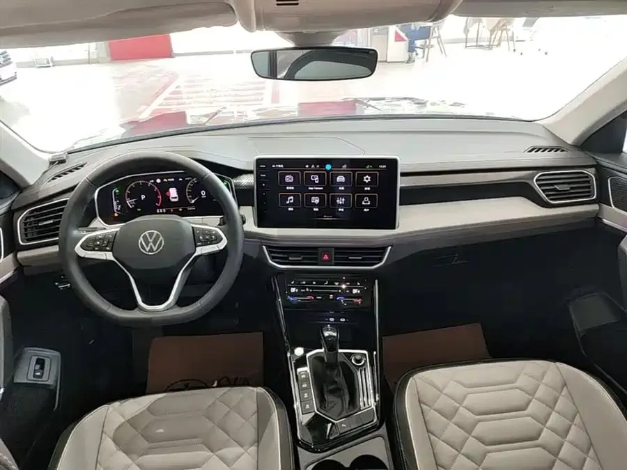 VOLKSWAGEN TAYRON 2023