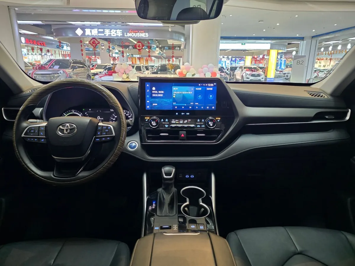 TOYOTA HIGHLANDER 2022