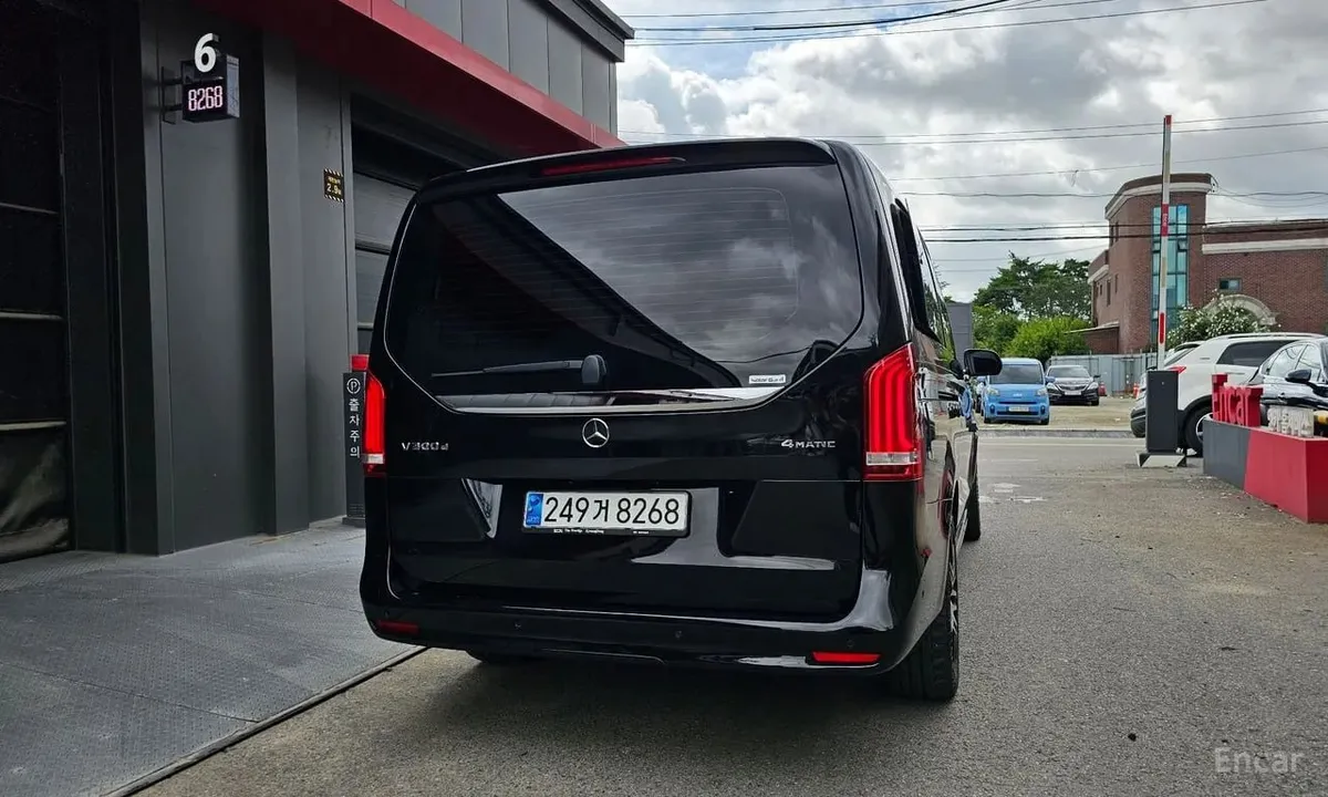 MERCEDES-BENZ V-CLASS 2023