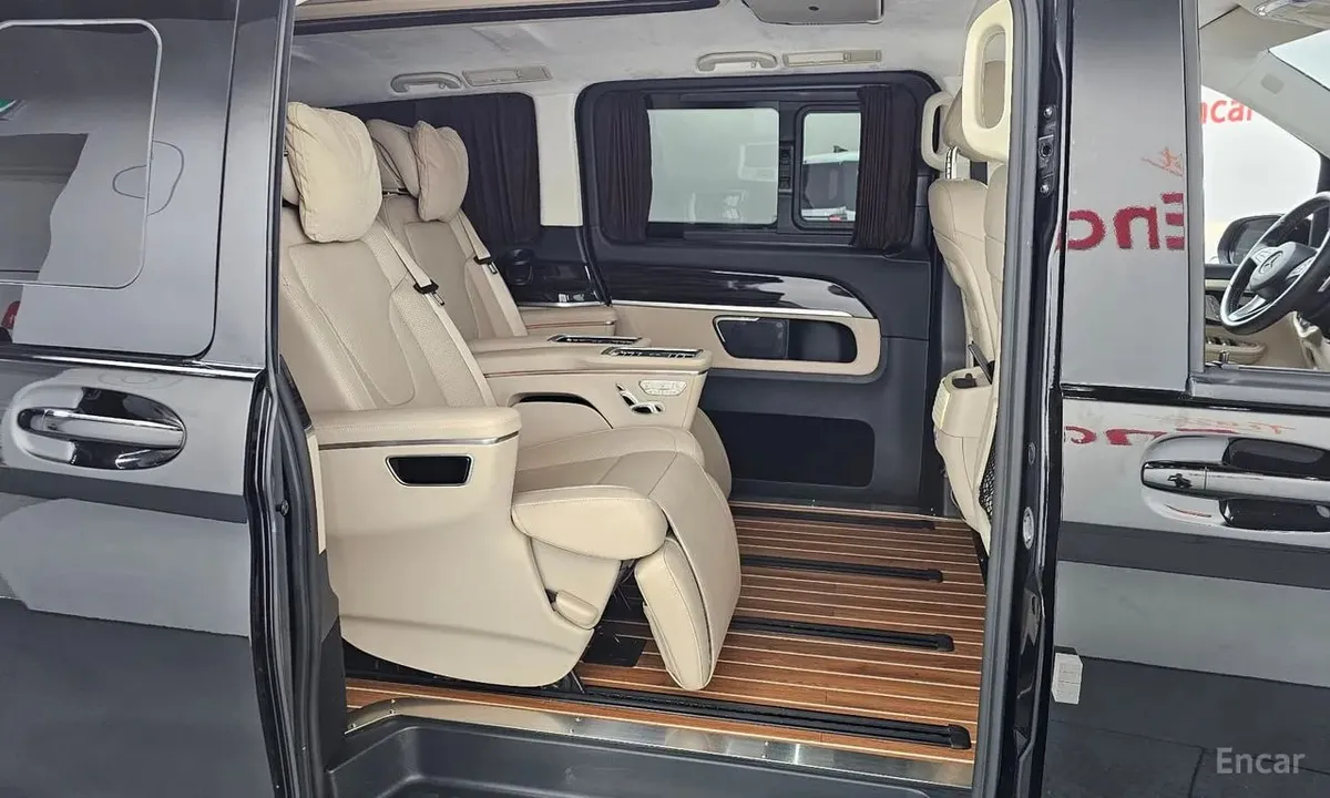 MERCEDES-BENZ V-CLASS 2023