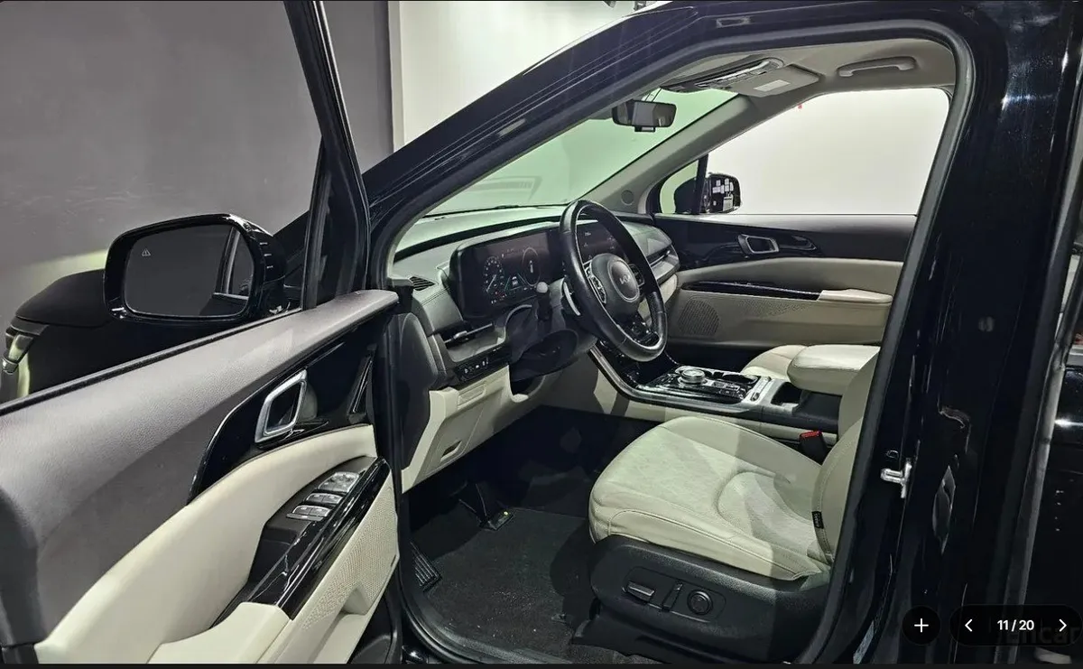 KIA CARNIVAL NOBLESSE 2022