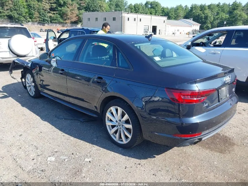 AUDI A4 2017