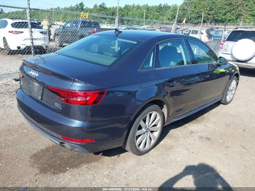 AUDI A4 2017