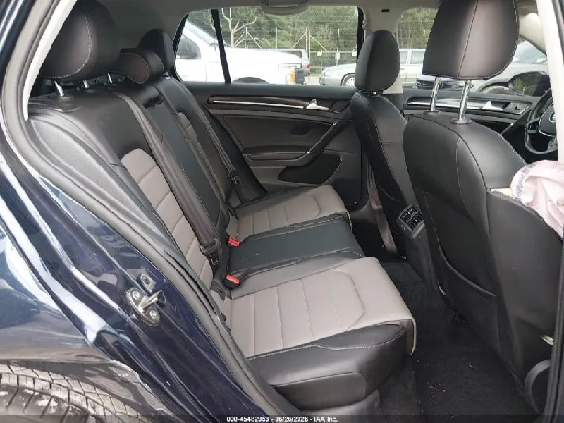 VOLKSWAGEN GOLF VII 2017