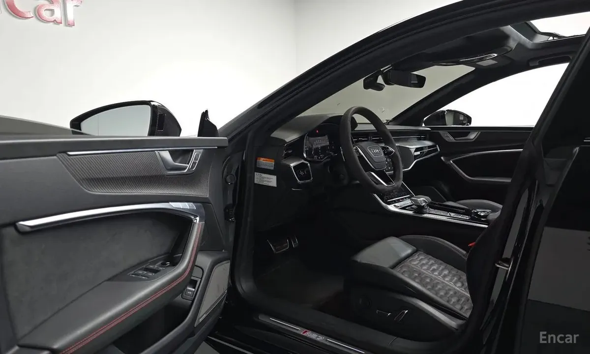 AUDI RS7 2022
