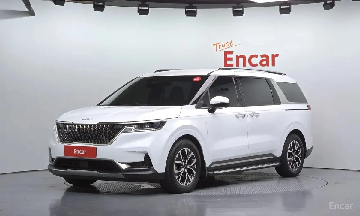KIA CARNIVAL NOBLESSE 2022
