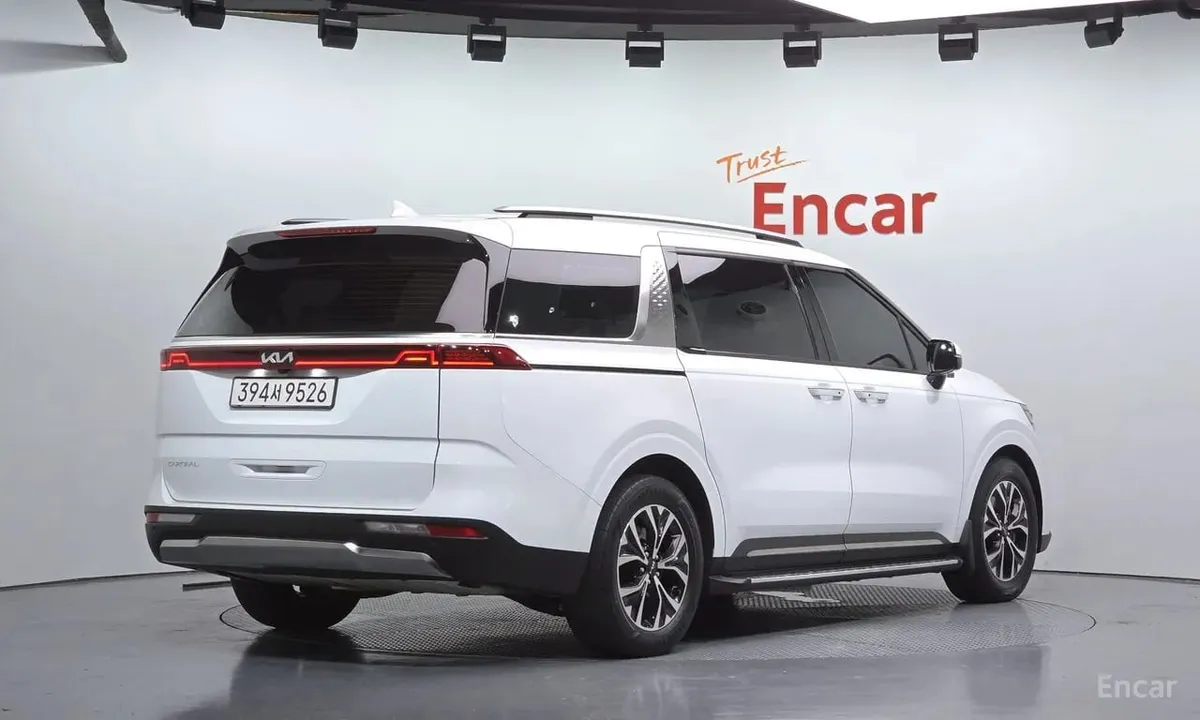 KIA CARNIVAL NOBLESSE 2022