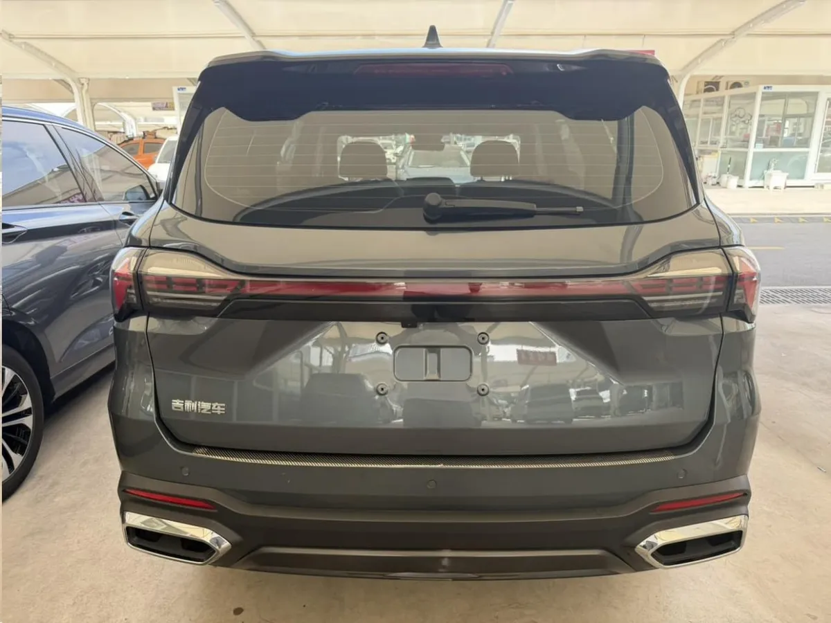 GEELY OKAVANGO PREMIUM 2023