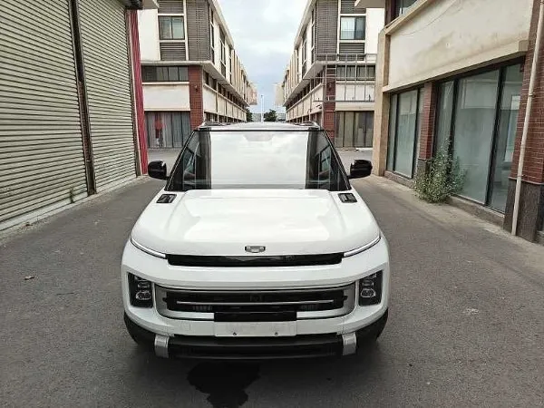 GEELY ICON 2023