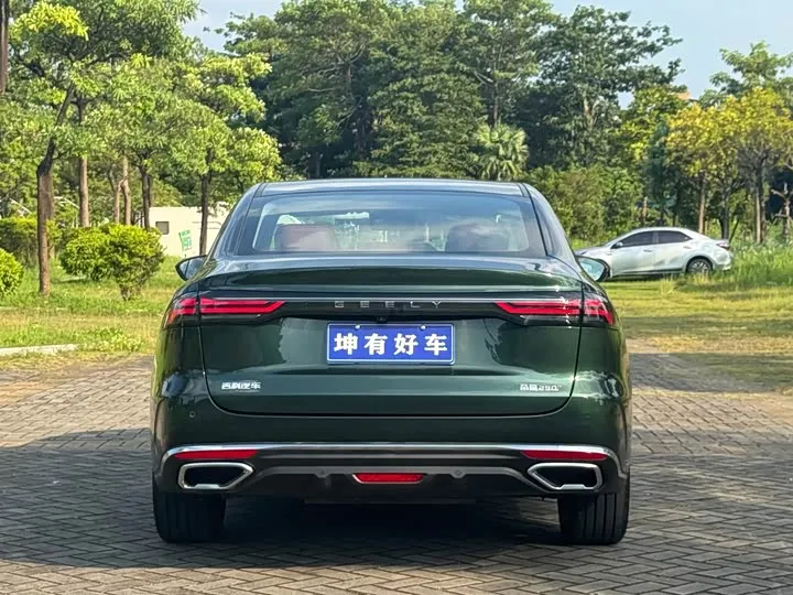 GEELY EMGRAND 2026