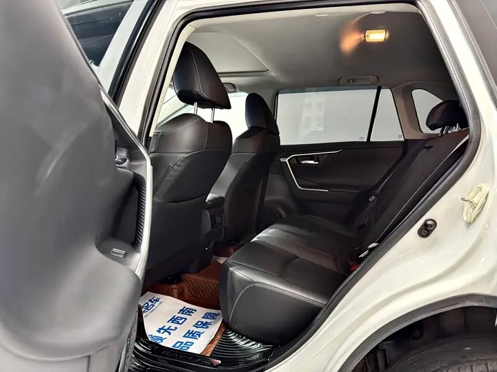 TOYOTA RAV4 2022
