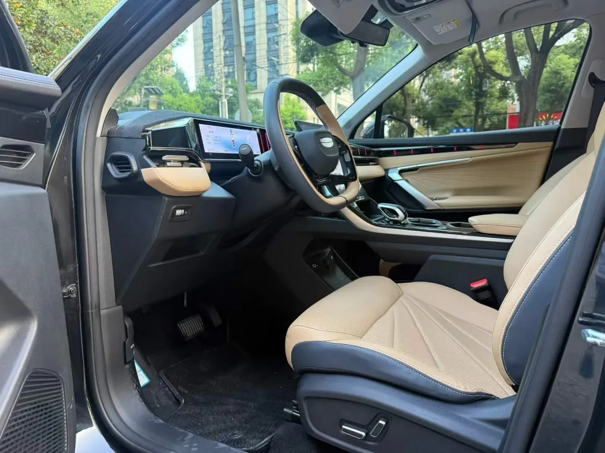 GEELY BOYUE L 2023