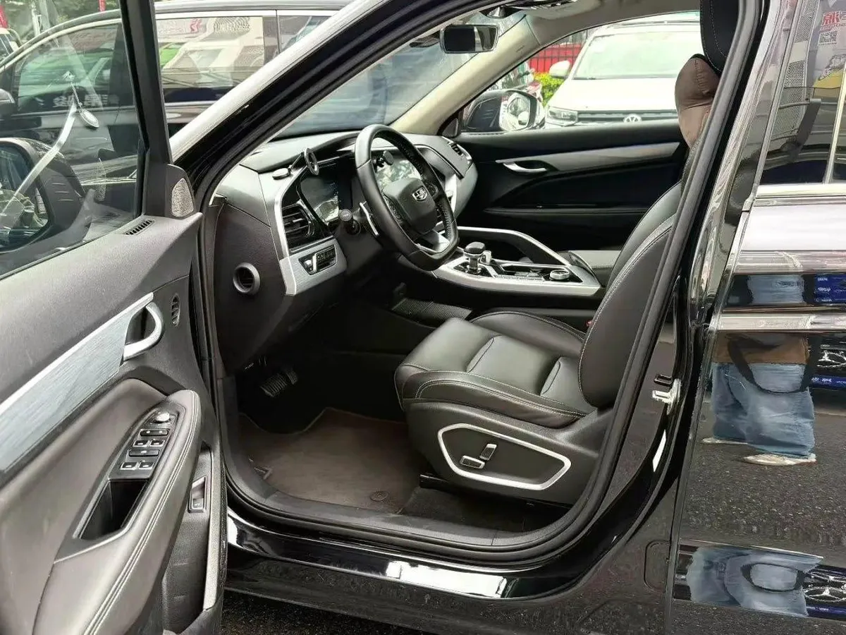GEELY TUGELLA 2020