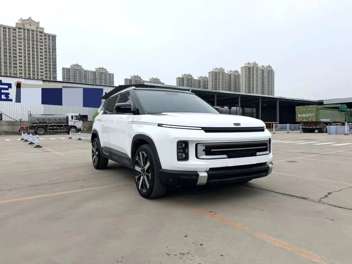 GEELY ICON 2023