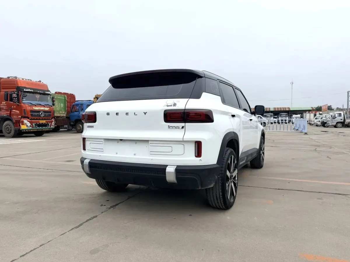 GEELY ICON 2023