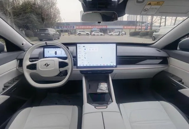 DONGFENG eπ 007 2024